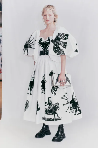 Look 19